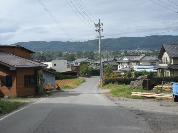 塩名田に向かう旧中山道