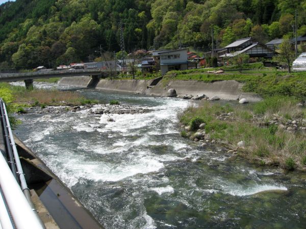 木曽川