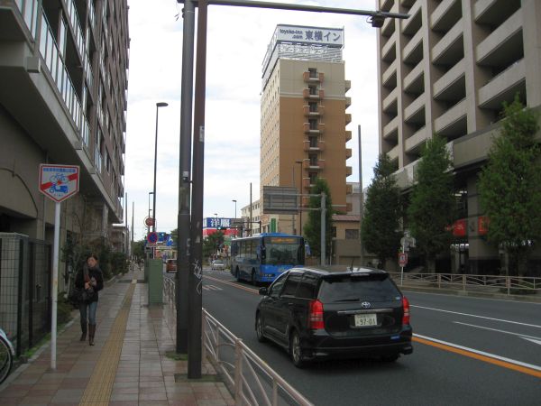 茅ヶ崎駅前