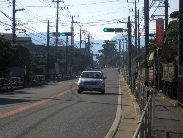 箱根の山が見えてきた