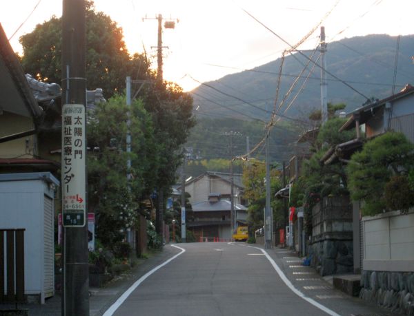 箱根に向かう旧東海道