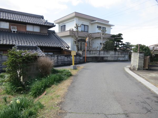 中山道が鋭角にカーブする地点