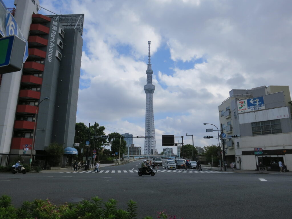 言問橋と東京スカイツリー